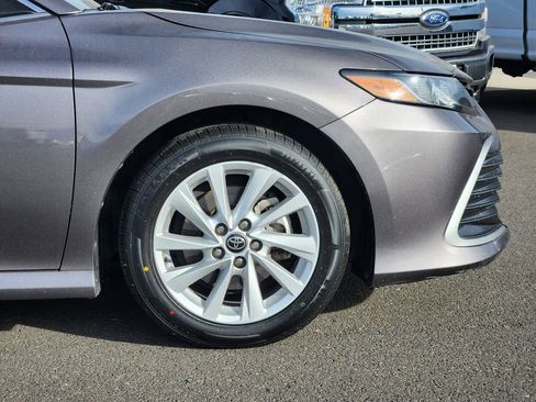 Used 2022 Toyota Camry LE image 8