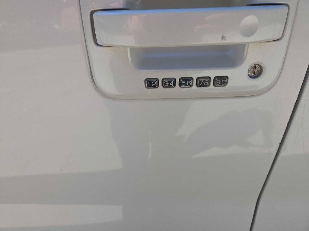 Used 2013 Ford F150 Lariat w/ Luxury Equipment Group RWD image 16