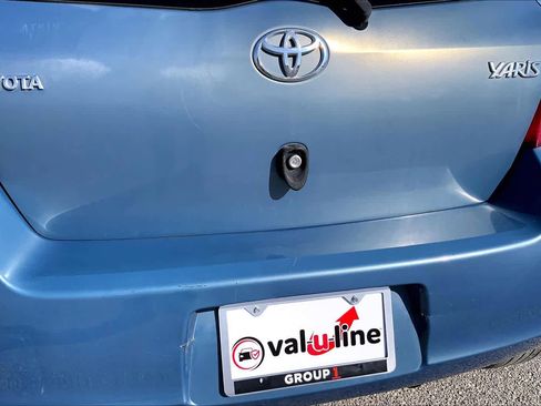 Used 2008 Toyota Yaris 2-Door Hatchback image 10