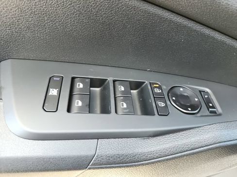 New 2026 Kia Sportage LX w/ LX Convenience Package FWD image 23