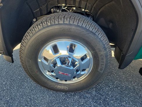 New 2026 GMC Sierra 3500 Pro image 11