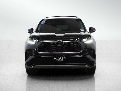 Used 2025 Toyota Highlander Platinum AWD/4WD image 8