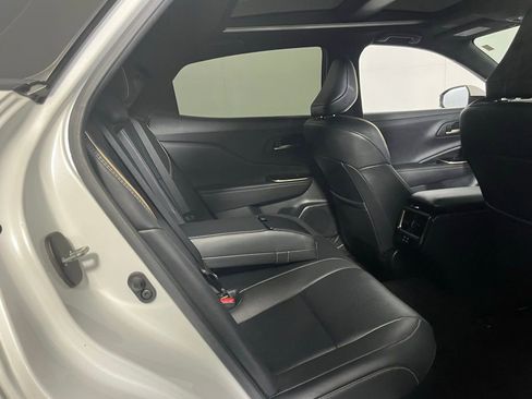 Used 2024 Toyota Crown Limited w/ Carpet Mat Package (TMS) image 30