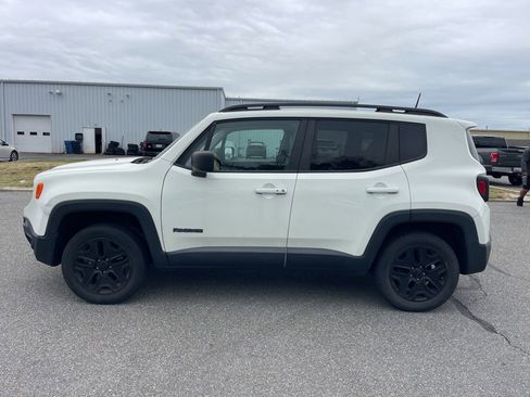 Used 2018 Jeep Renegade Sport w/ Power & Air Group AWD/4WD image 2