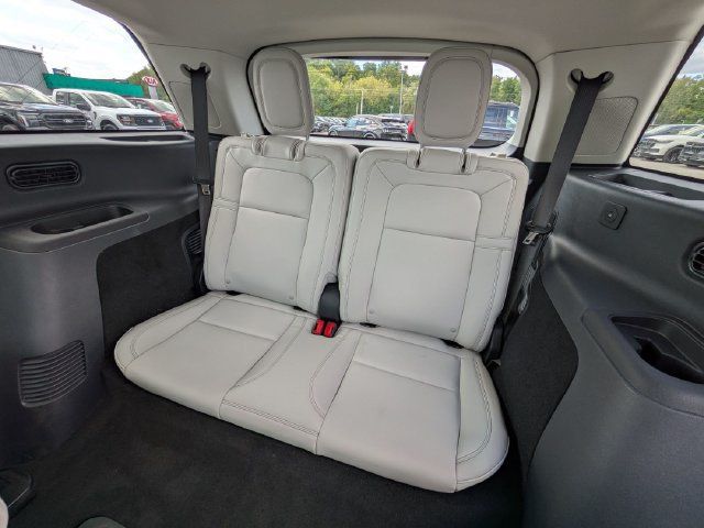 Used 2026 Lincoln Aviator Reserve w/ Luxury Package AWD/4WD image 20