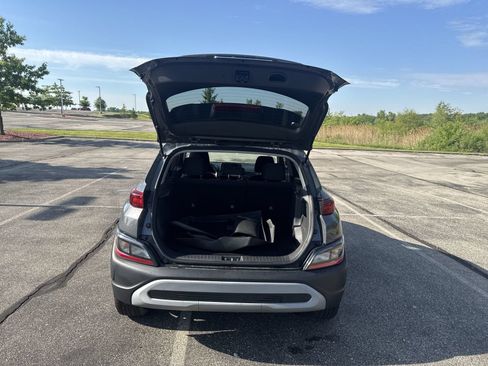 Used 2023 Hyundai Kona SEL AWD/4WD image 28