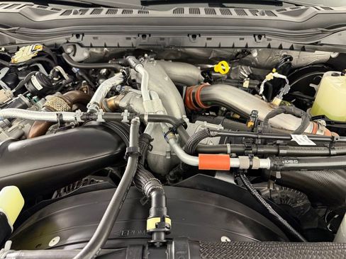 Used 2024 Ford F350 Lariat w/ Lariat Ultimate Package AWD/4WD image 35
