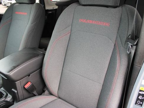 Used 2026 Jeep Wrangler Unlimited Rubicon image 17