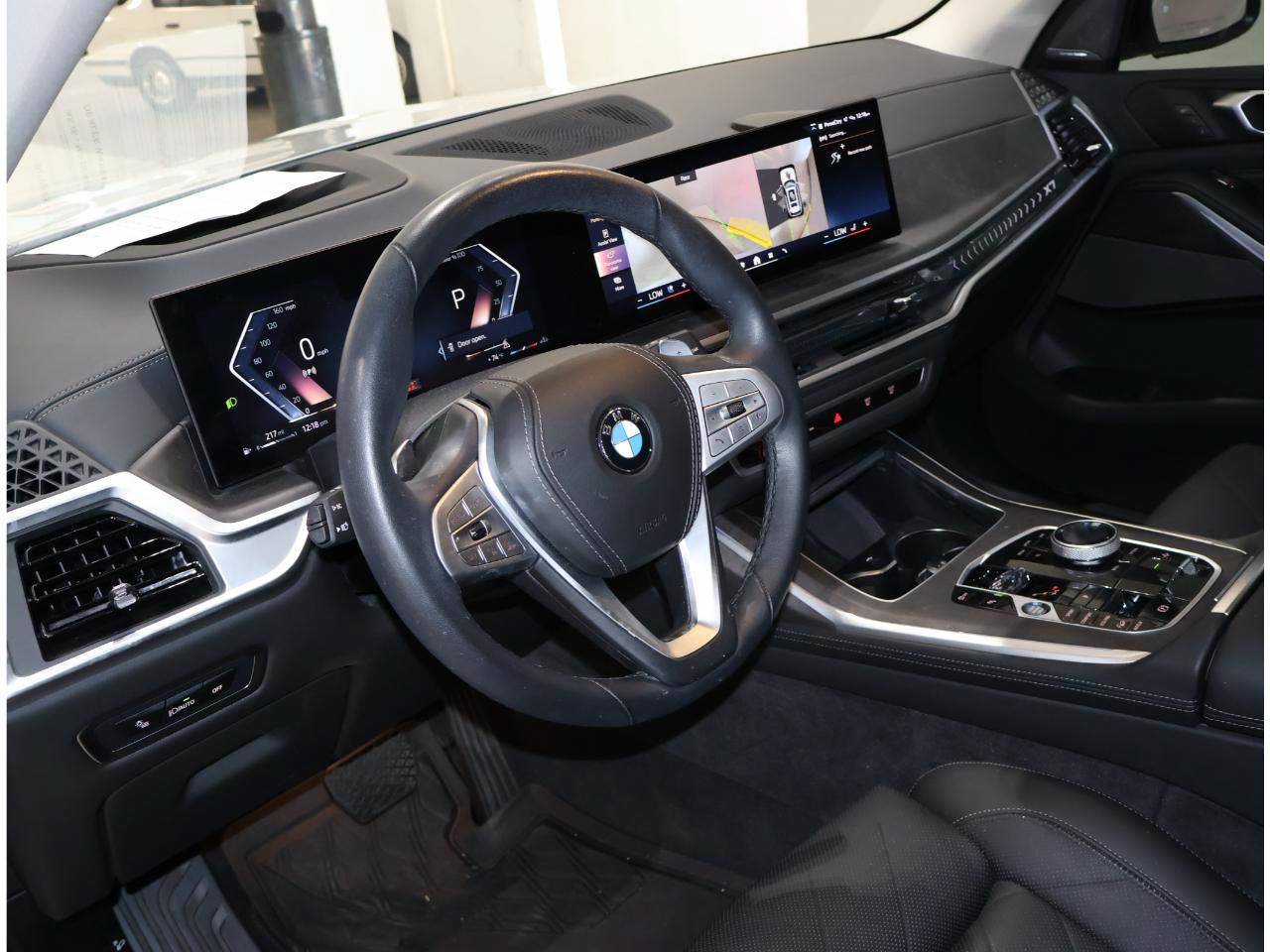 Certified 2024 BMW X7 xDrive40i w/ Premium Package AWD/4WD image 10