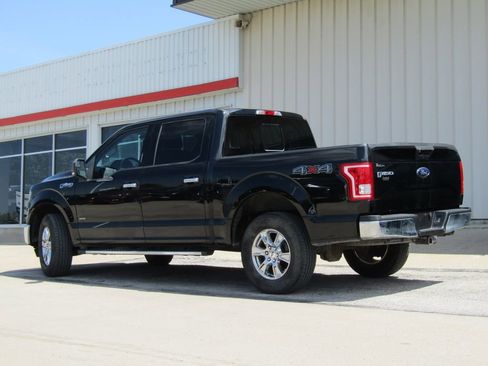Used 2017 Ford F150 XLT w/ Equipment Group 302A Luxury AWD/4WD image 10