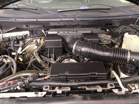 Used 2013 Ford F150 Raptor w/ Luxury Equipment Group image 21