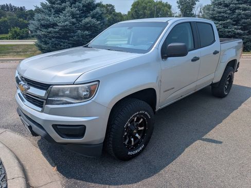 Used 2015 Chevrolet Colorado W/T w/ WT Convenience Package AWD/4WD image 5