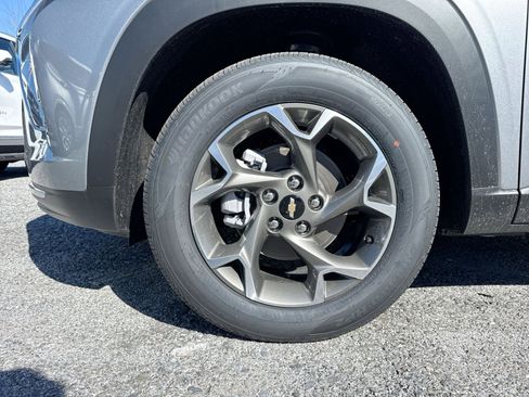 New 2026 Chevrolet Trax LT w/ Driver Confidence Package image 12