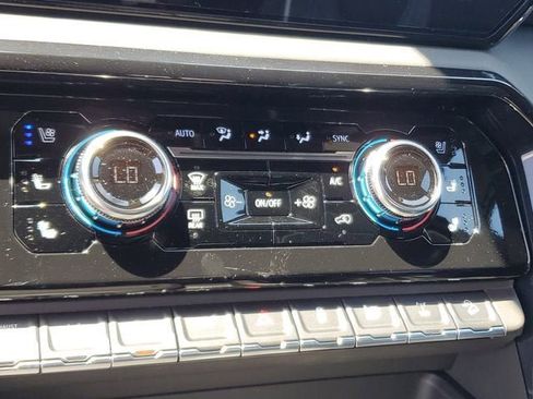New 2026 GMC Sierra 2500 AT4X AWD/4WD image 24