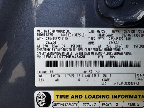 Used 2022 Ford Expedition Limited image 36