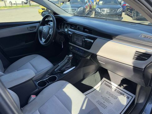 Used 2015 Toyota Corolla LE image 25