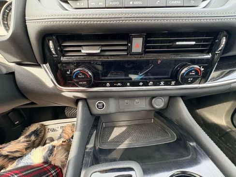 Used 2023 Nissan Rogue SL AWD/4WD image 29
