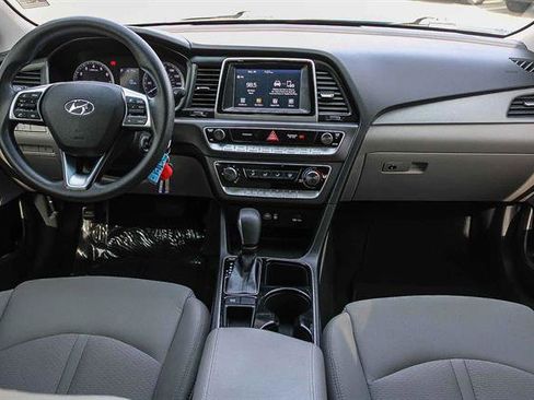 Used 2019 Hyundai Sonata SE image 12