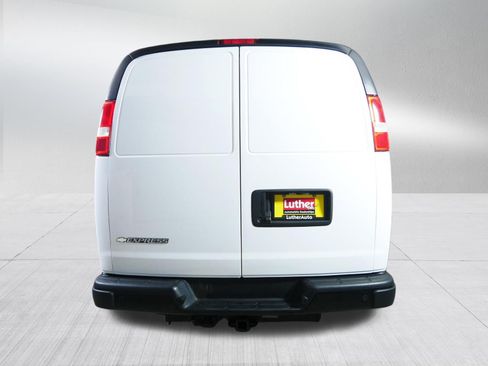Used 2021 Chevrolet Express 2500 w/ Safety Package RWD image 6