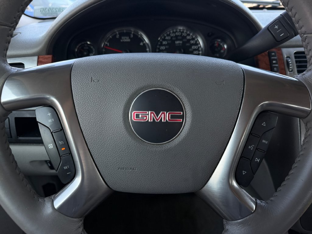 Used 2007 GMC Sierra 2500 SLT w/ Entertainment Package RWD image 26