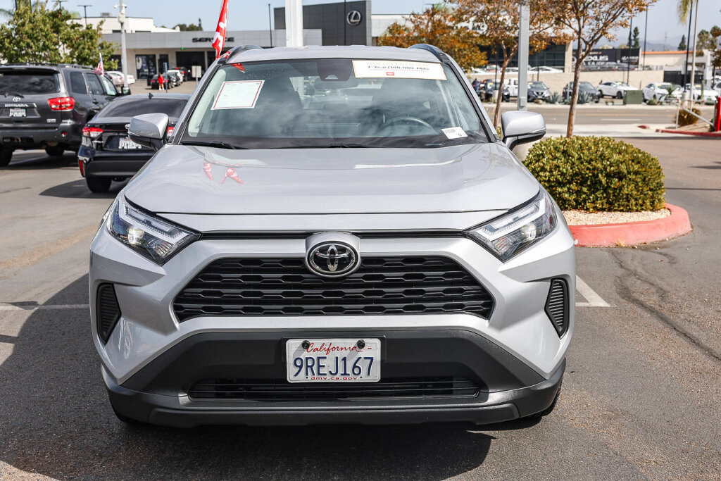 Certified 2025 Toyota RAV4 XLE FWD image 2