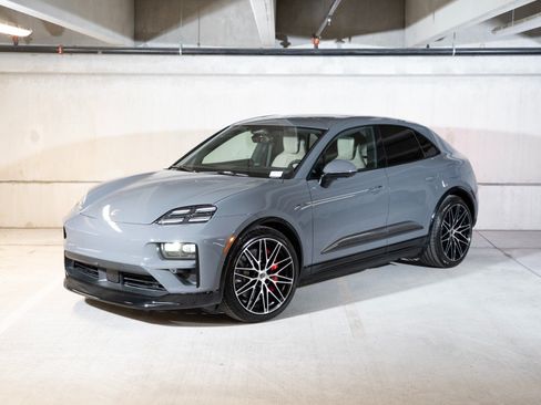 New 2026 Porsche Macan Turbo Electric AWD/4WD image 1