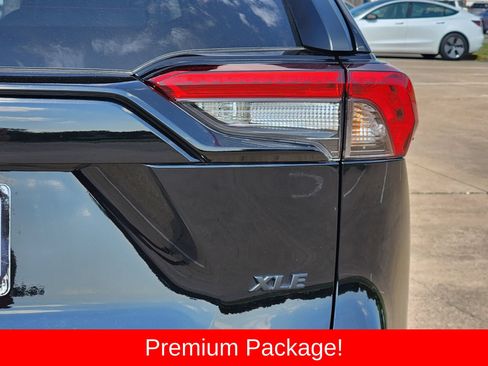 Used 2025 Toyota RAV4 XLE Premium FWD image 16