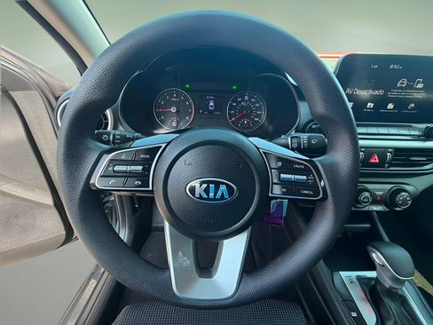 Used 2021 Kia Forte LXS FWD image 11