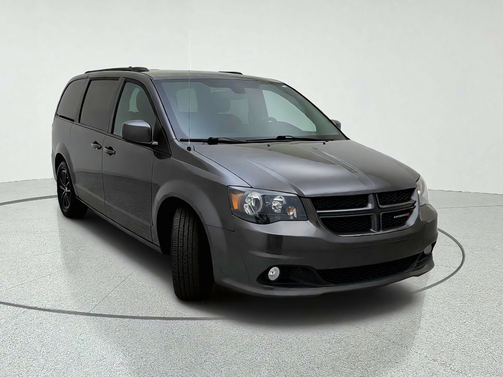 Used 2019 Dodge Grand Caravan GT FWD image 4