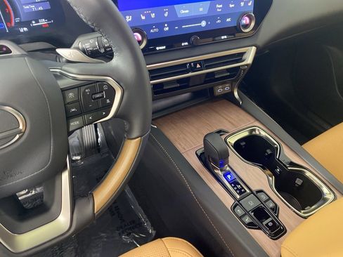 Certified 2025 Lexus RX 350 Premium image 16