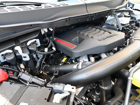 Used 2024 Ford F150 Raptor AWD/4WD image 61