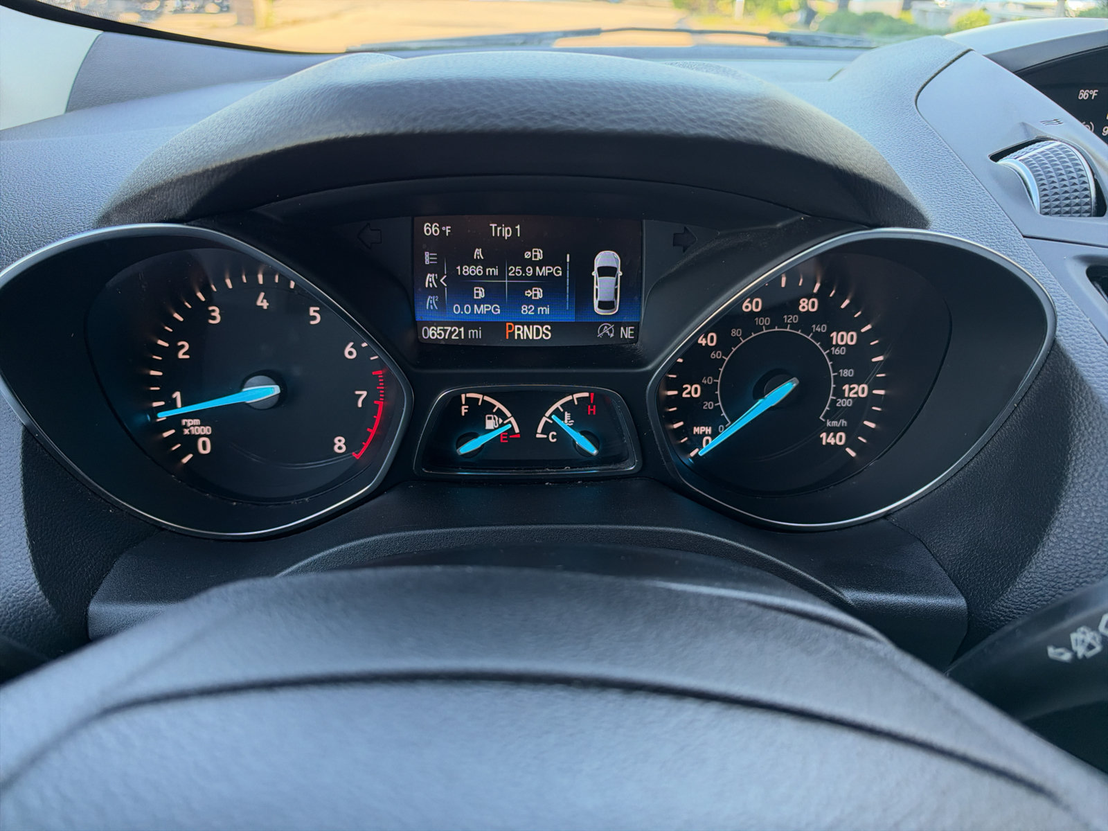 Used 2018 Ford Escape SE FWD image 16