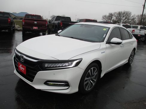 Used 2019 Honda Accord Touring image 9