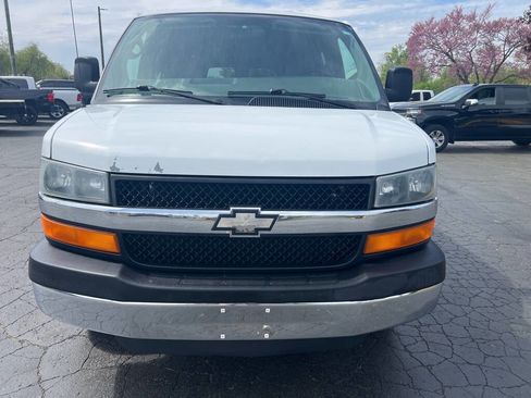 Used 2005 Chevrolet Express 3500 Extended Passenger w/ LS Preferred Equipment Group image 5