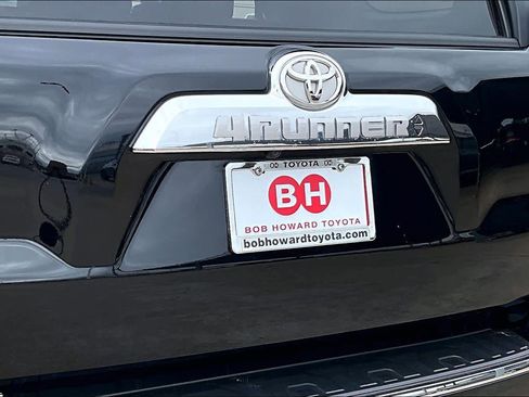 Used 2023 Toyota 4Runner Limited AWD/4WD image 29