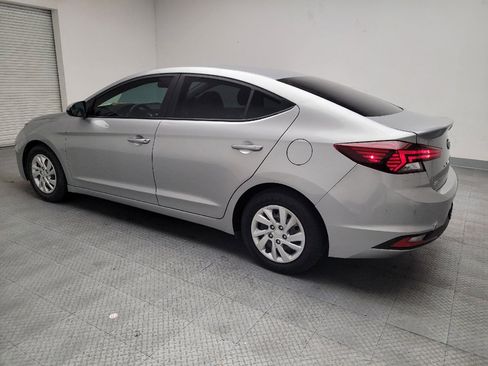 Used 2020 Hyundai Elantra SE image 3