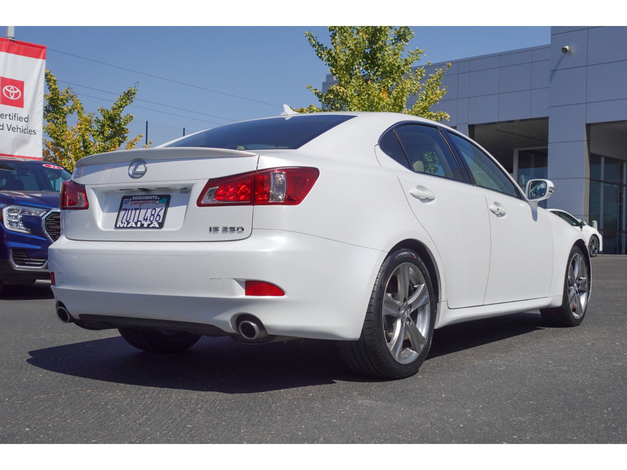 Used 2012 Lexus IS 250 w/ Premium Pkg Value Edition RWD image 3