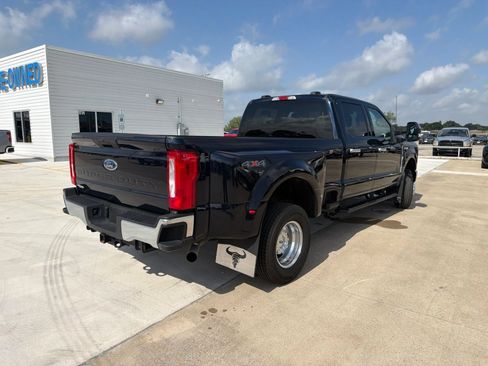 Used 2025 Ford F350 XLT AWD/4WD image 7