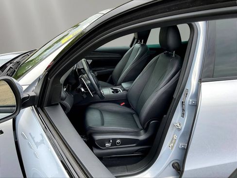 Used 2023 Maserati Grecale Modena AWD/4WD image 21