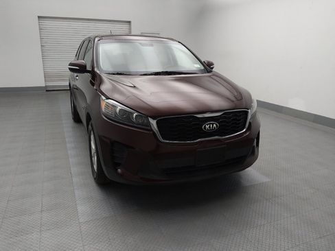 Used 2020 Kia Sorento LX image 14