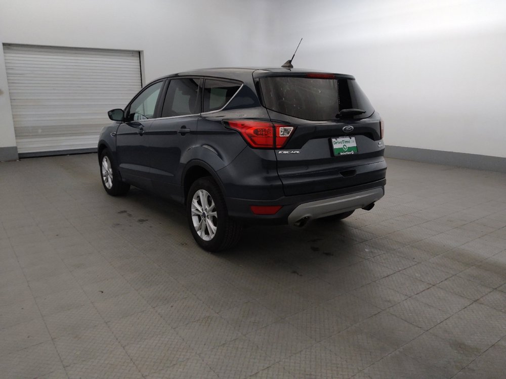 Used 2019 Ford Escape SE FWD image 5