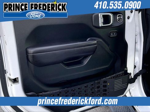 Used 2018 Jeep Wrangler Unlimited Sport S image 21