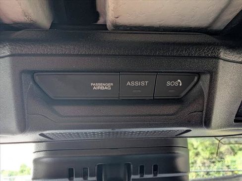 Used 2025 Jeep Wrangler Unlimited Sahara AWD/4WD image 35