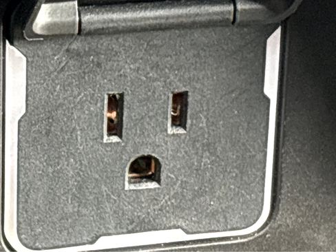 Used 2021 Chevrolet Tahoe Premier image 25