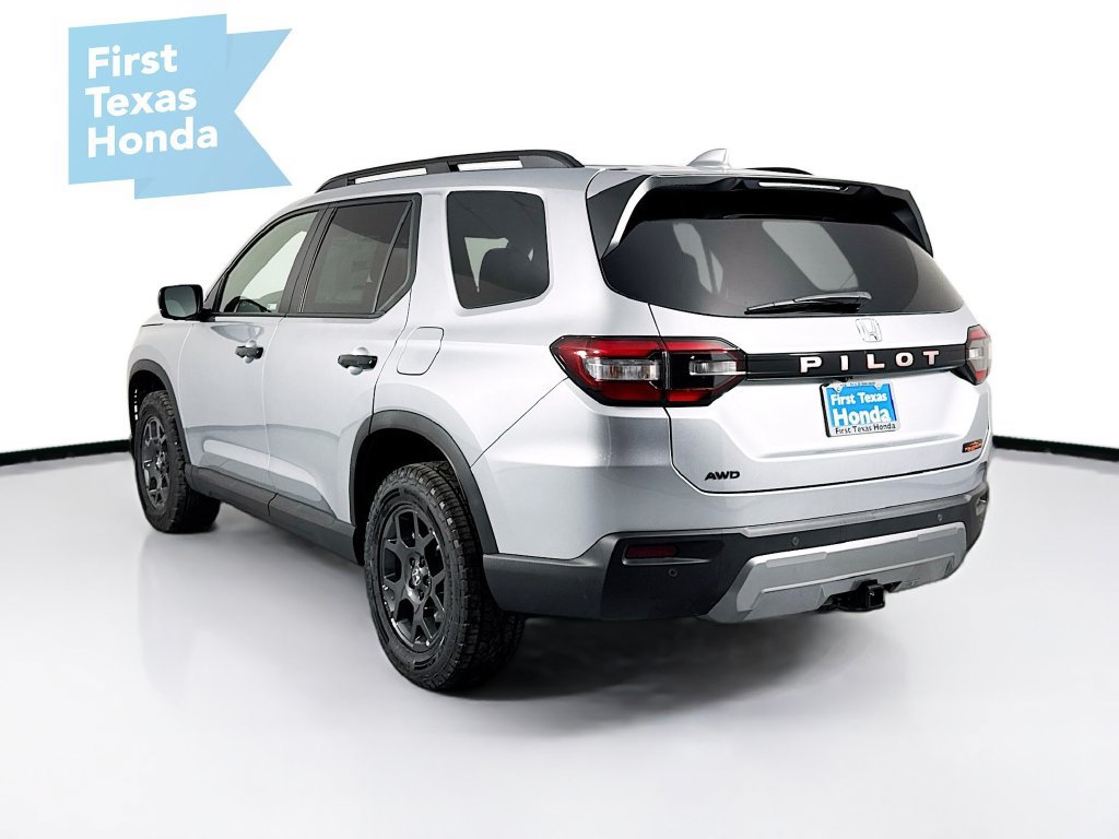 New 2026 Honda Pilot TrailSport image 5