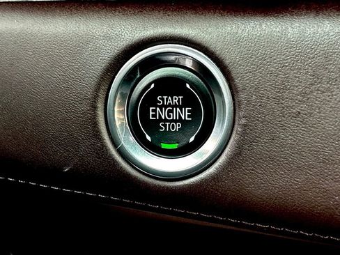 Used 2024 Cadillac Escalade ESV Sport Platinum w/ Heavy-Duty Trailer Package image 29