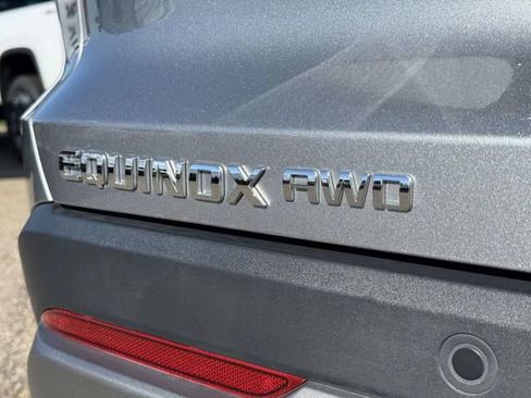 Used 2026 Chevrolet Equinox LT AWD/4WD image 7