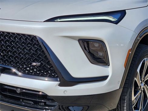 New 2025 Buick Enclave Sport Touring w/ Super Cruise Package image 7