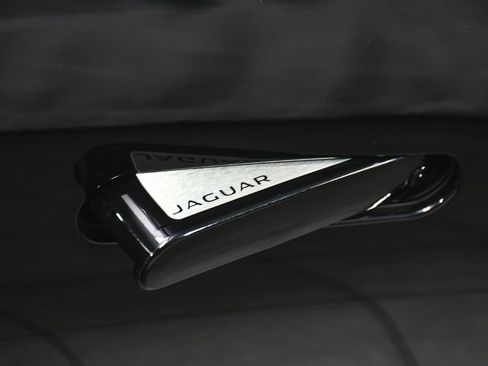 Used 2024 Jaguar F-TYPE R-Dynamic RWD image 18