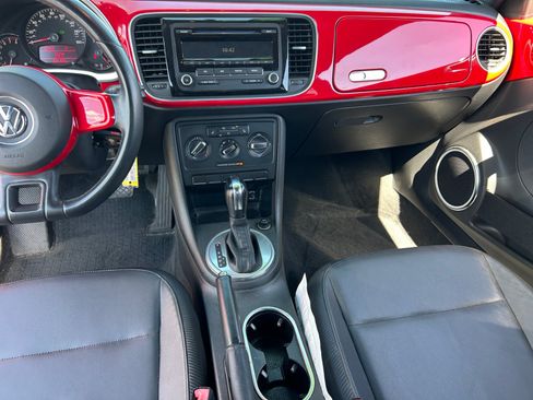 Used 2012 Volkswagen Beetle 2.5 FWD image 19